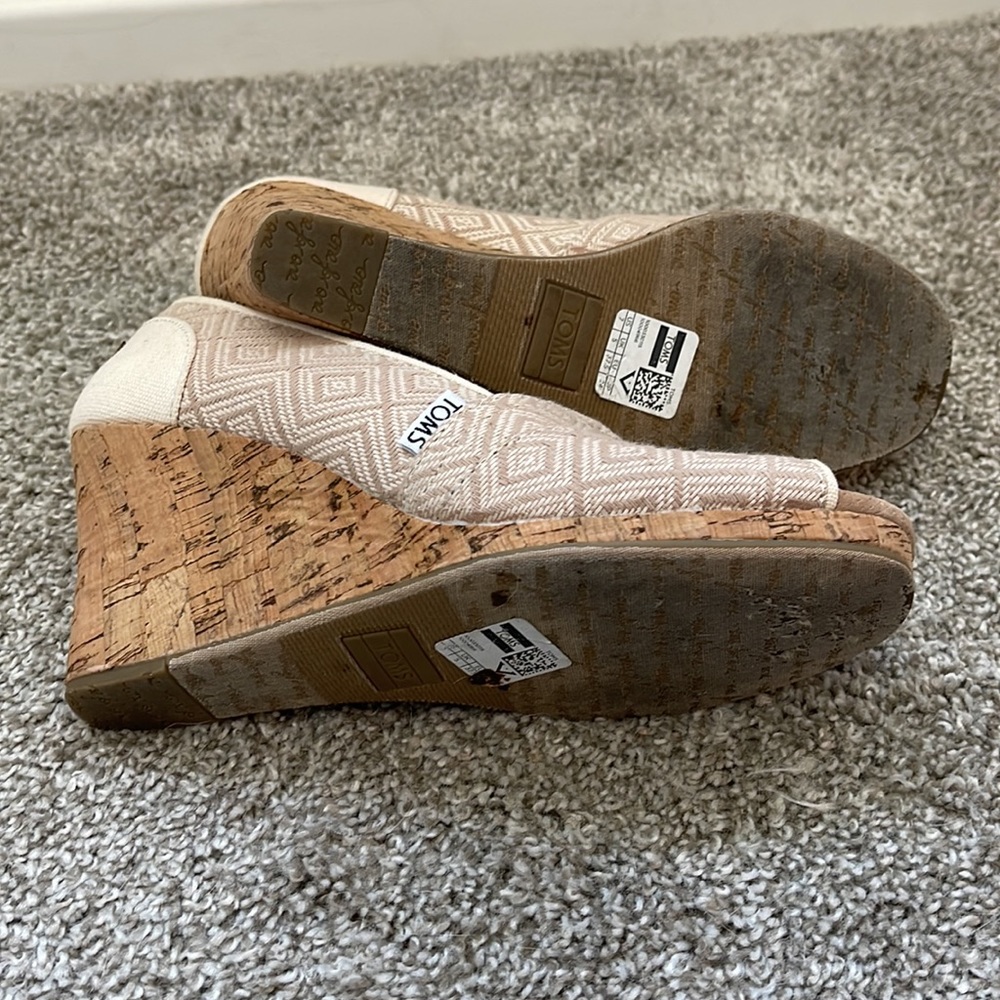 Toms wedge sandals size 7 - Picture 4 of 8